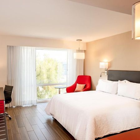 Fiesta Inn Celaya Galerias 外观 照片